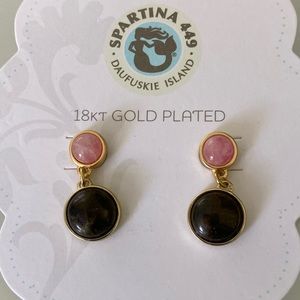Brand new beautiful 18K Earrings!